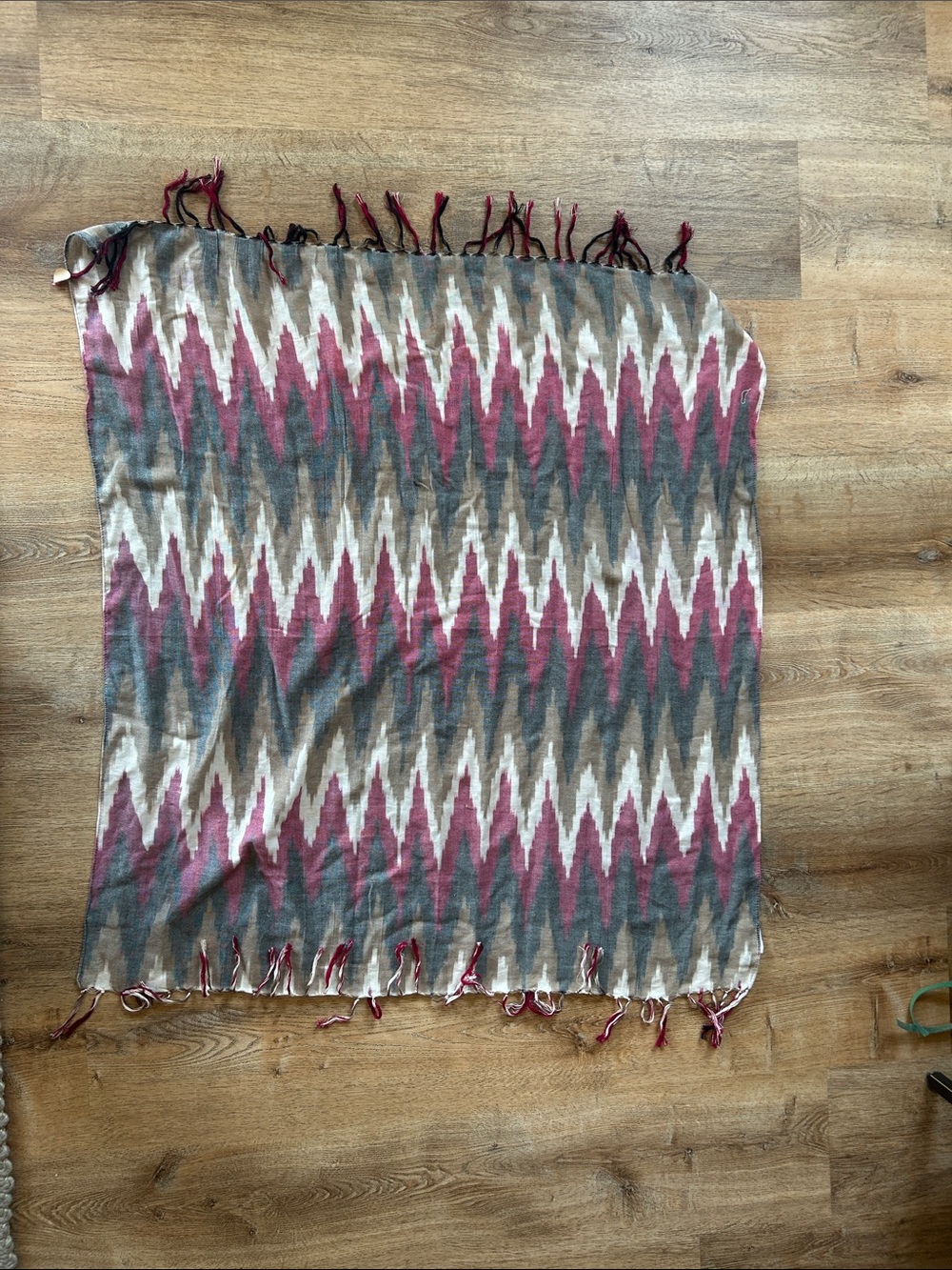 Southwest style scarf - Picture 1 of 2